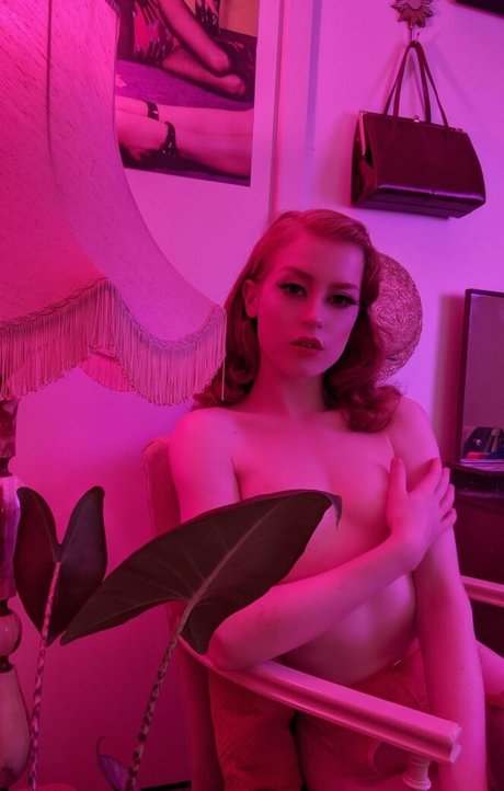 mom daughter onlyfans naked picture