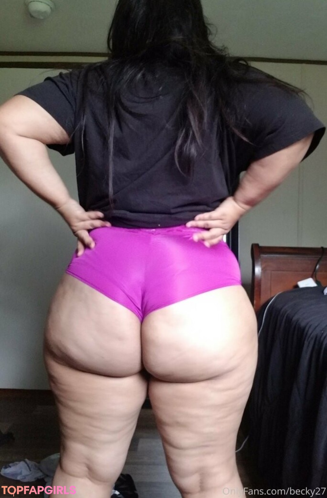 becky27 adult model image