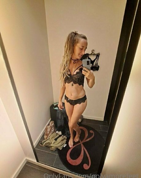 polyamorefeet xxx model galleries