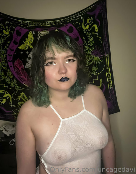 uncagedavi nude model image