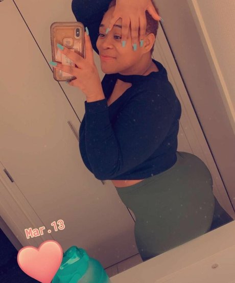 ChellMzDonald nude star image