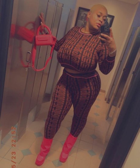 ChellMzDonald pornstar adult archive