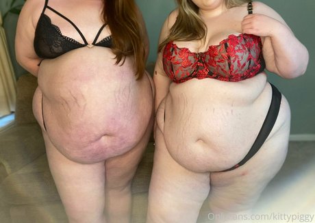 kittypiggy model naked photos