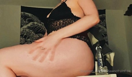 thedawnofrainfree model pornographic photos