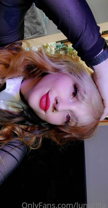 lunarlita naked model photos