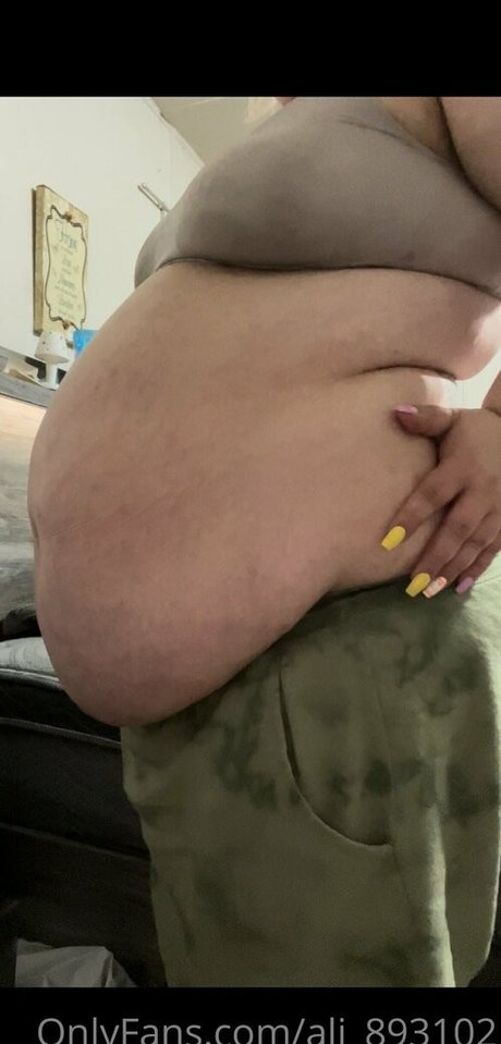 ali 893102 porn star picture