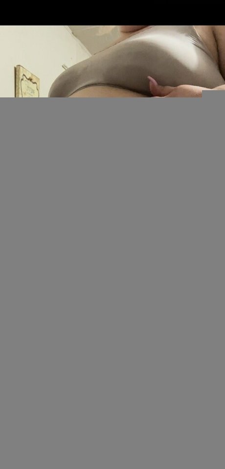 ali 893102 model adult picture