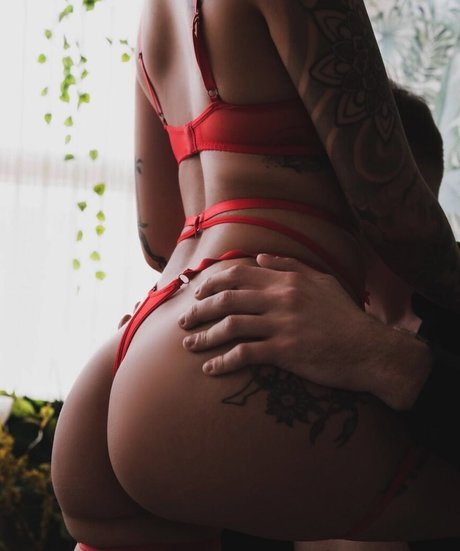 ChunLybia star high quality image