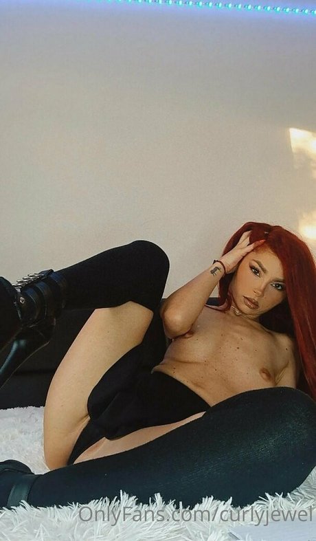 curlyjewel nudes star archive