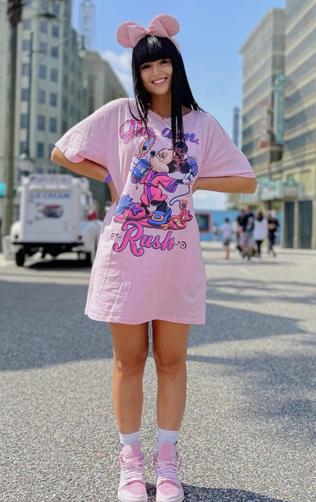 Lenna Vivas pornstar art galleries