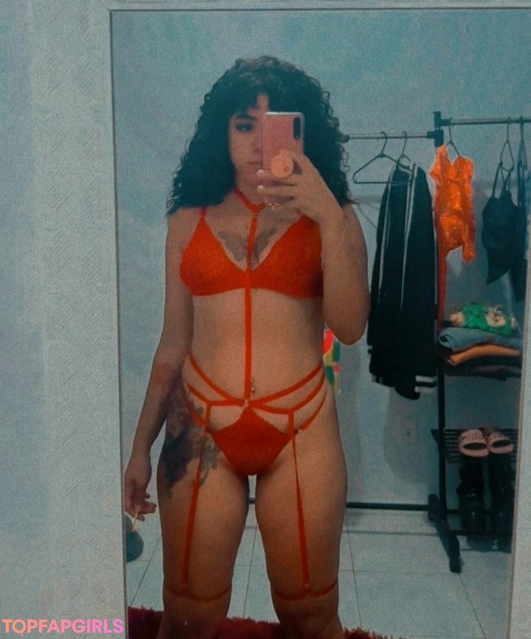 Isa Ferraz star nude galleries