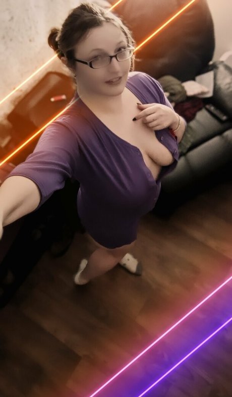 gurokitty top profile image