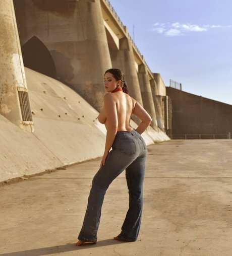 thick mature onlyfans pornographic pictures