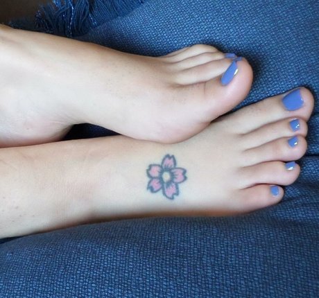 Ashley Soles exclusive model image