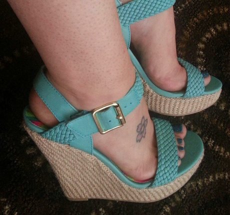 clothed onlyfans erotic pictures