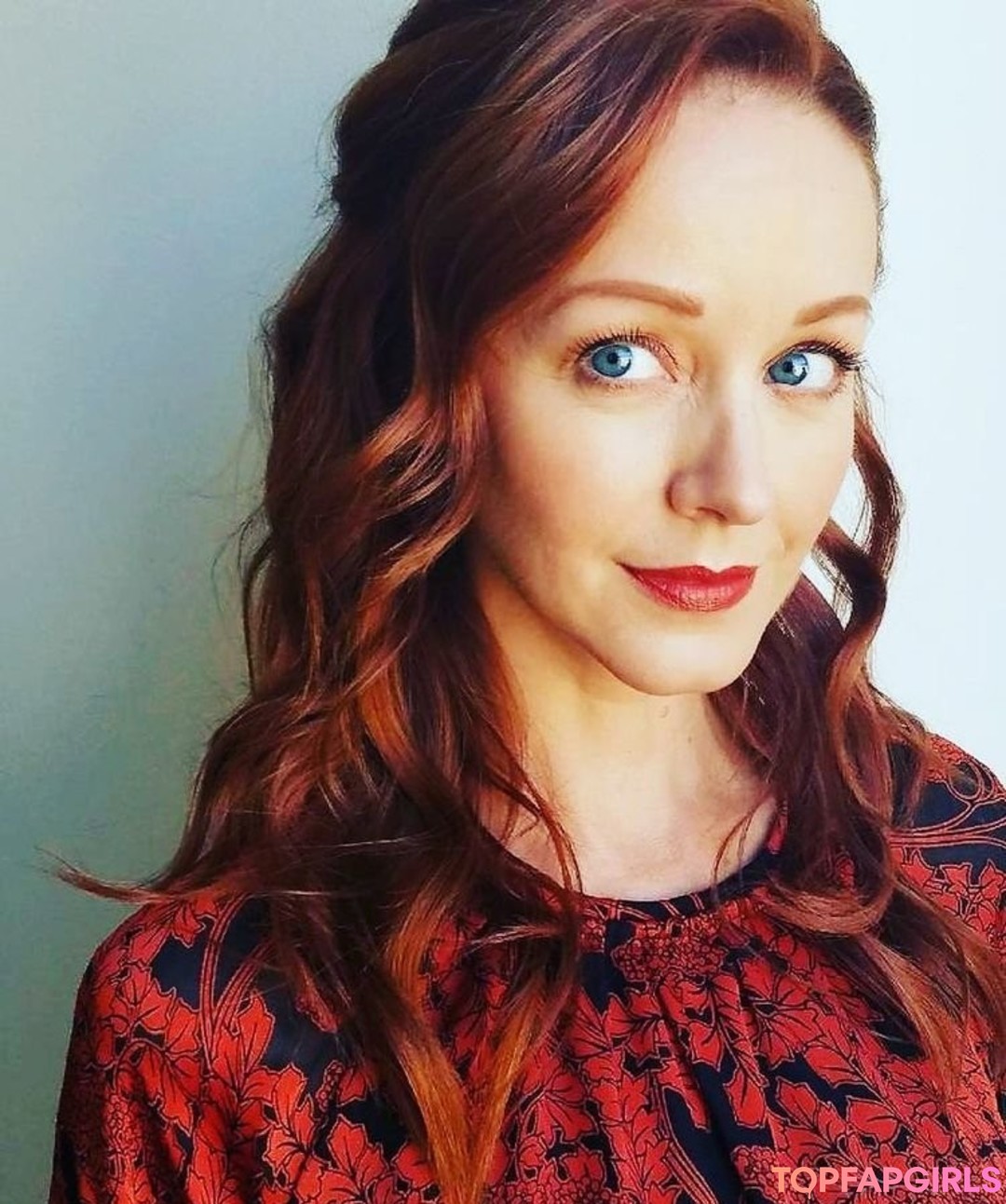 Lindy Booth nice model picture