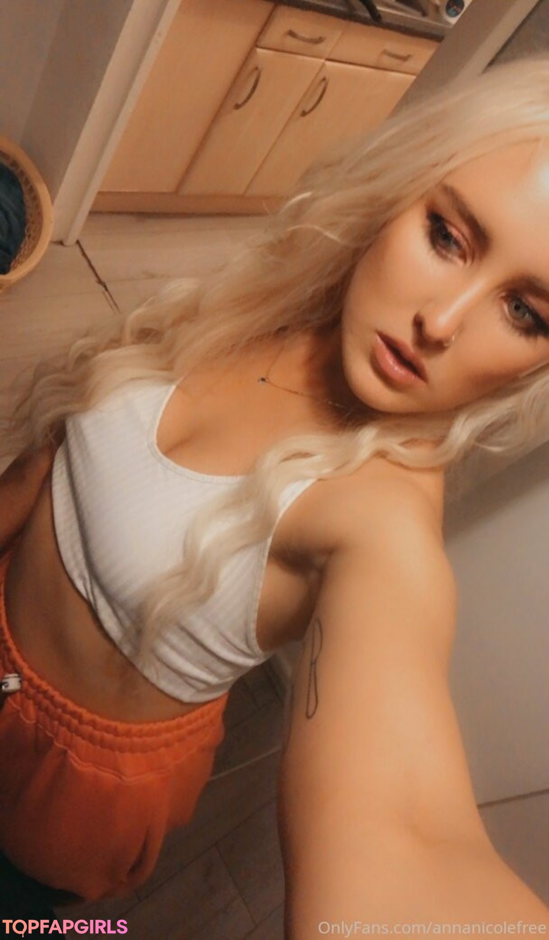 annanicolefree pornstar hot gallery