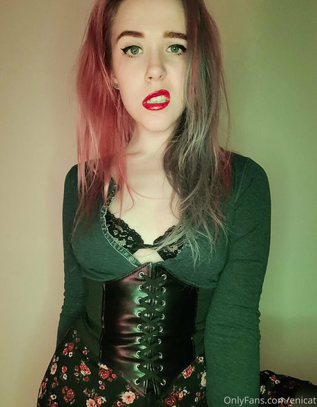 enicat model free pics