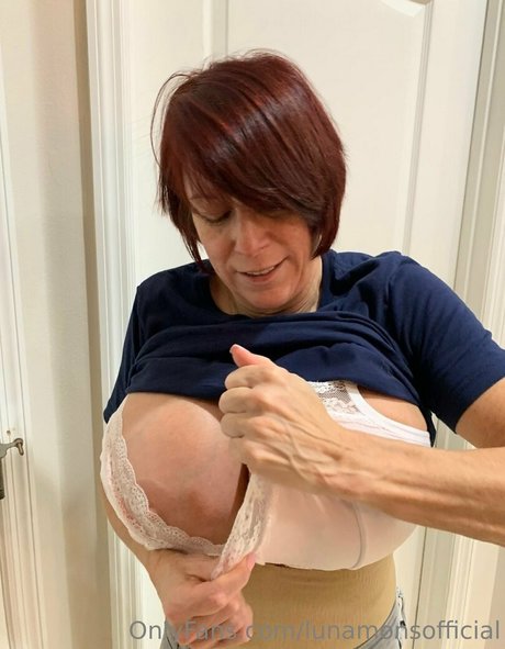 lunamonsofficial pornstar xxx galleries