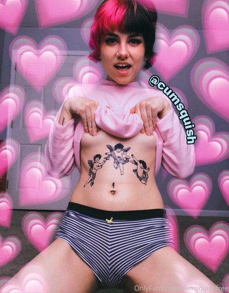 cumsquishfree model high quality images