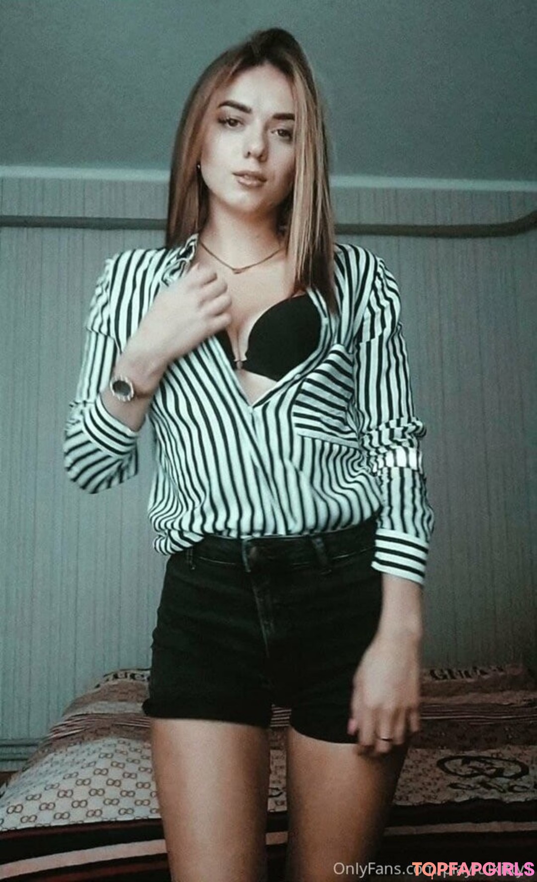 playfulkitty1 naked model photos