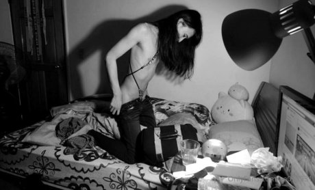 aa052931 erotic star pictures