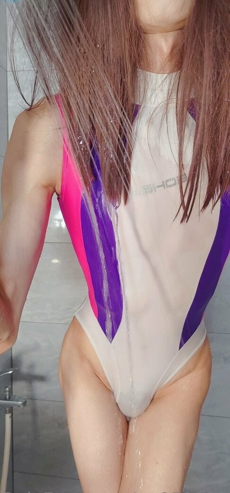 aa052931 xxx star img