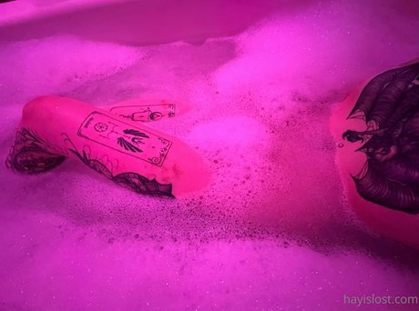 hayislost free top model pic