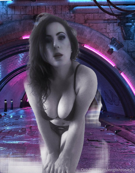 englishrosie21 exclusive pornstar photos