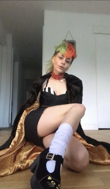 rudecrudenfree hot pornstar pics