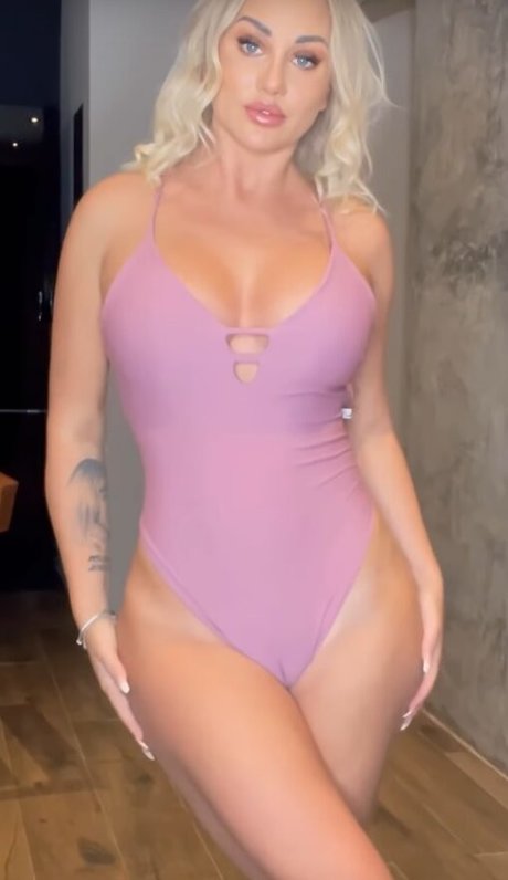 milf strip onlyfans art xxx pics