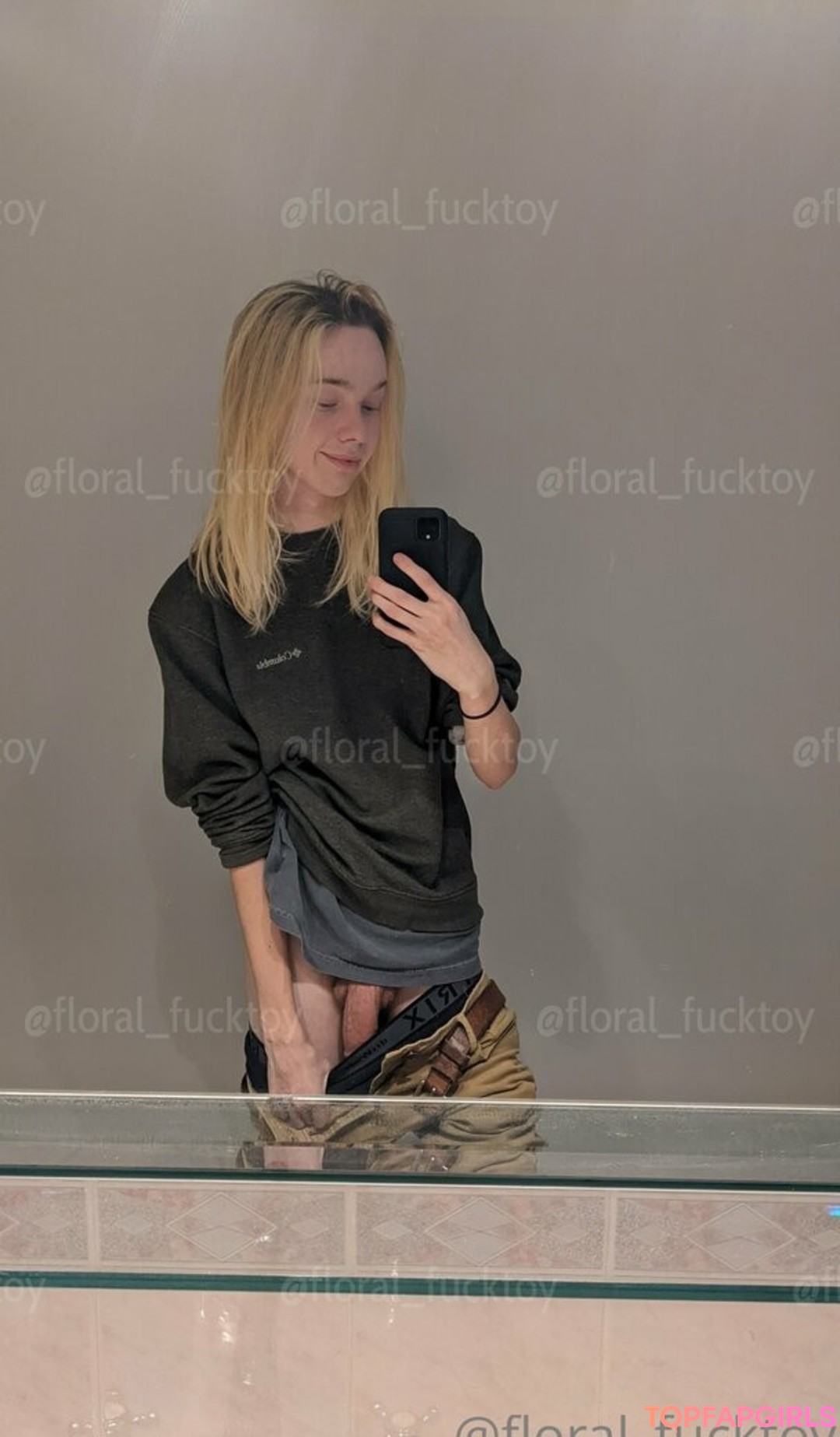 floral fucktoy profile image