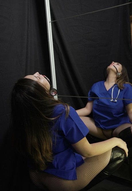 HollyMolly1997 top profile image