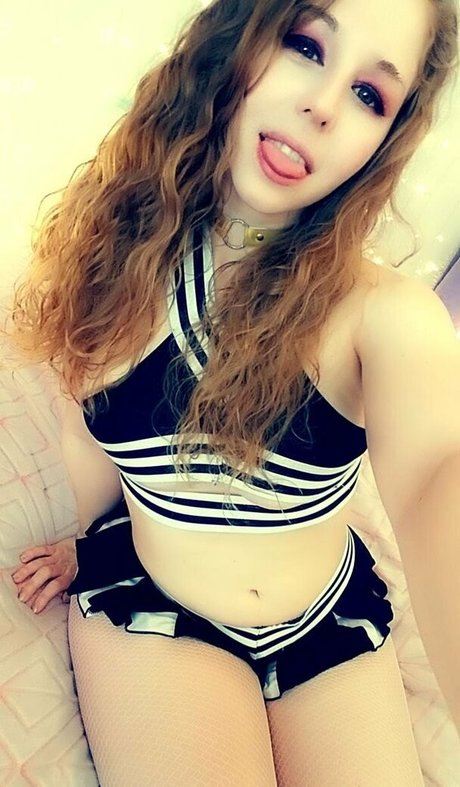 pinkpineapple63 model porn images