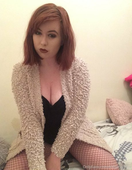 redhead threesome onlyfans beautiful nude pic