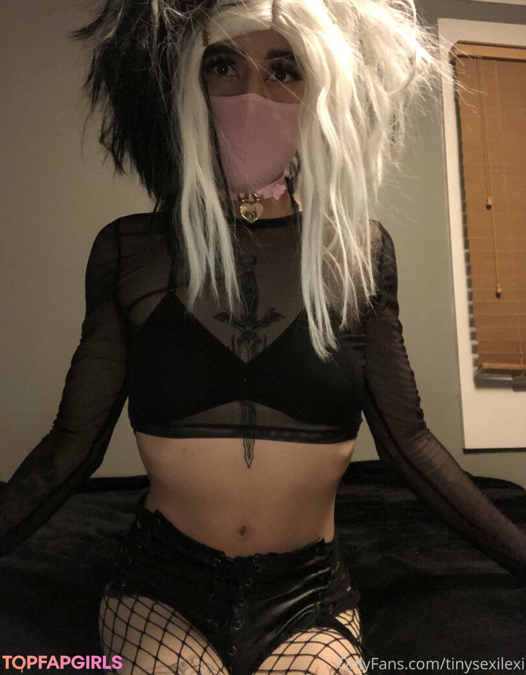 shemale handjob onlyfans nude images