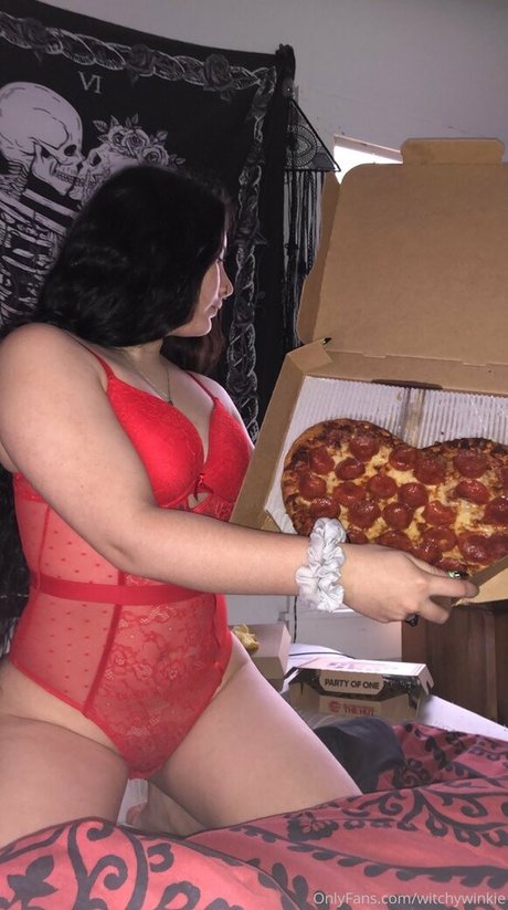 witchywinkie star adult photos