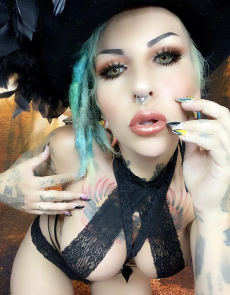 brunette petite onlyfans sexy photos