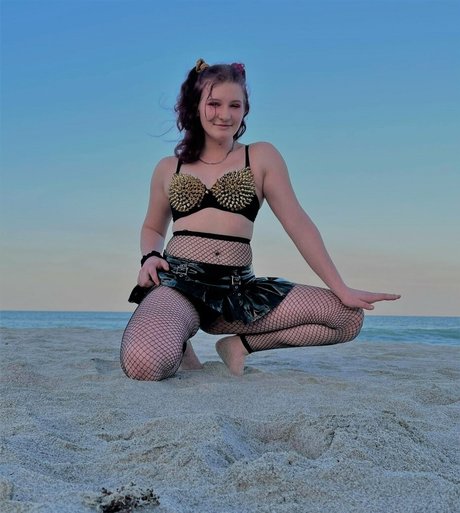 feedee onlyfans hot image