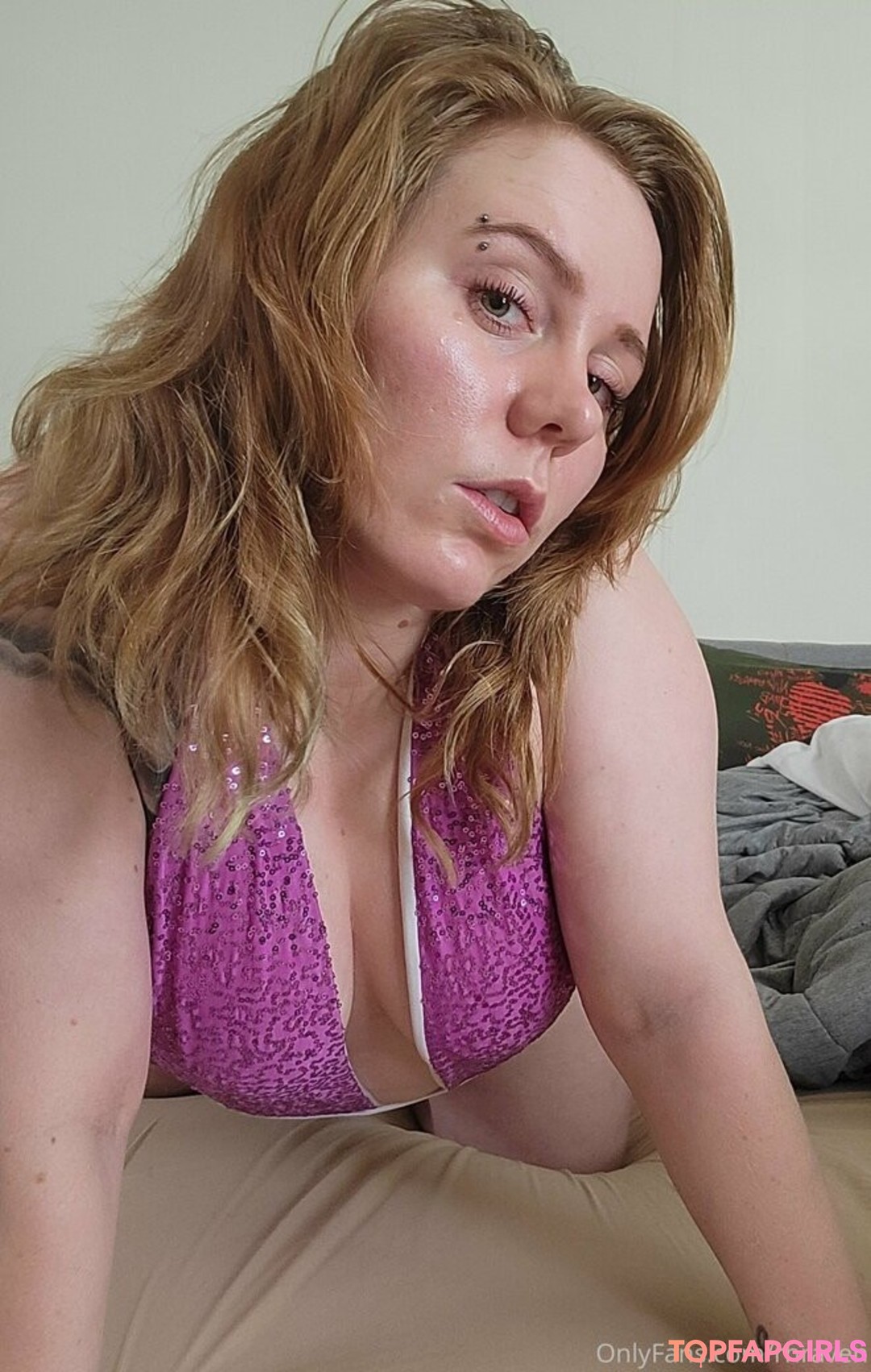 Redhead raven pornstar gallery