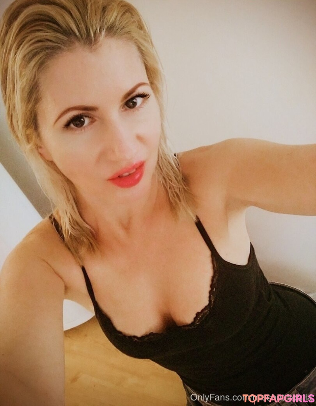 off grid onlyfans sexy gallery