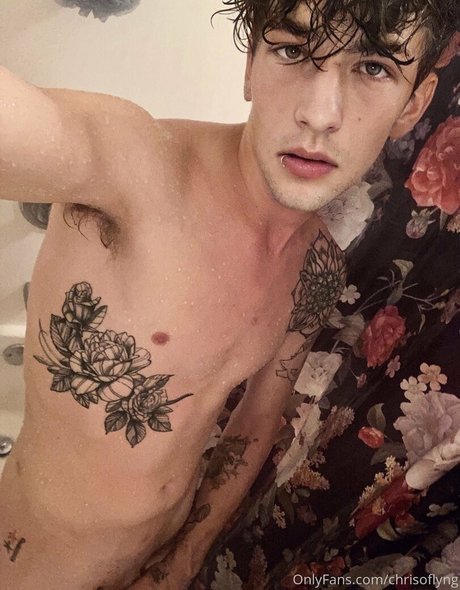 chrisoflyng pornographic star photo