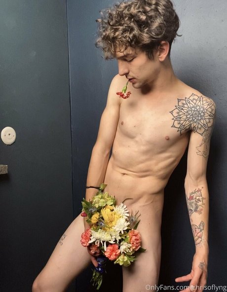 chrisoflyng pretty pornstar pic