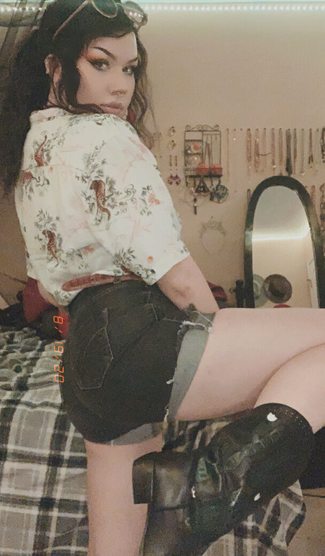 blonde natural onlyfans hot image