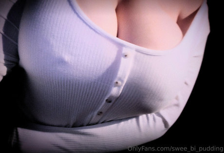 MartiSha hot actress gallery