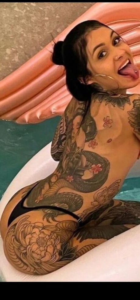 Thayna Crispim pornstar naked picture