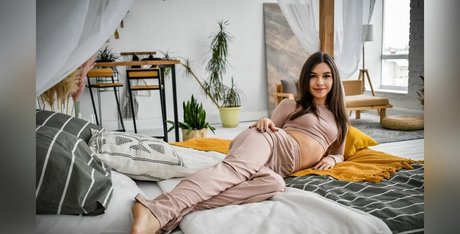 MorningJoy model high quality pics