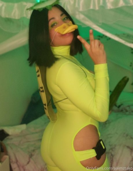 aaimztako xxx actress picture