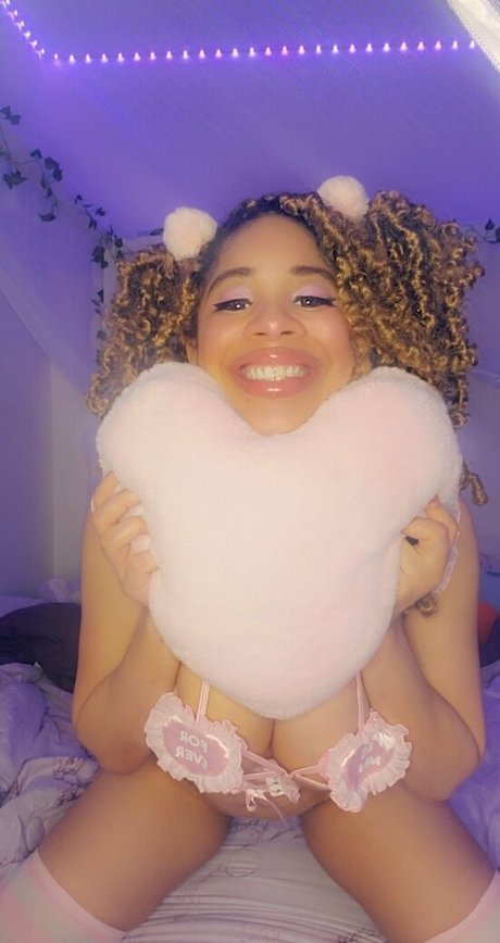 aaimztako pornstar naked photos