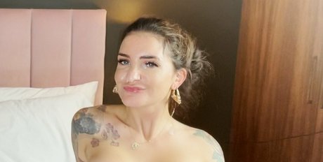 girlfriend onlyfans hot sexy image